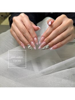 トロワ(TROIS)の写真/【丁寧ケアに自信あり】薄爪/チビ爪/折れ爪改善も♪爪のお悩みや韓国ネイルは"NAILSALON TROIS"にお任せ◎