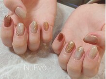 ヌエボ ヘアー ネイル(NuEvo hair Nail)/ニュアンスジェルネイル