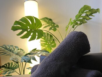 モミックの写真/《足つぼリフレ》痛気持ちいい～心地よさ◎全MENU抜群の血行促進力を誇る足つぼ付!全身もみほぐし60分¥3800