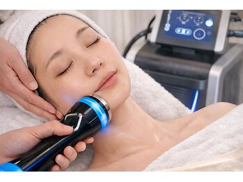 プラージュスパ(Plage Spa)の写真/県内希少◎韓国で話題のマイクロ波小顔リフトで二重顎撃退！フェイスラインを引き締め憧れのすっきり小顔へ