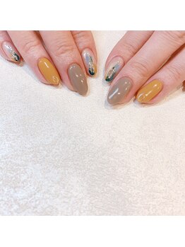 モナ(mona)/絶妙なカラーでトレンド☆