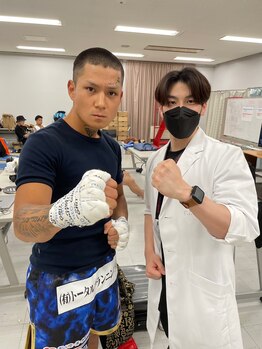 ビギニングフィットネス(Beginning fitness)/【BreakingDown】出張整体