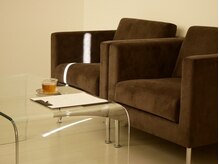 デュモンド(dumonde)/サロン内観