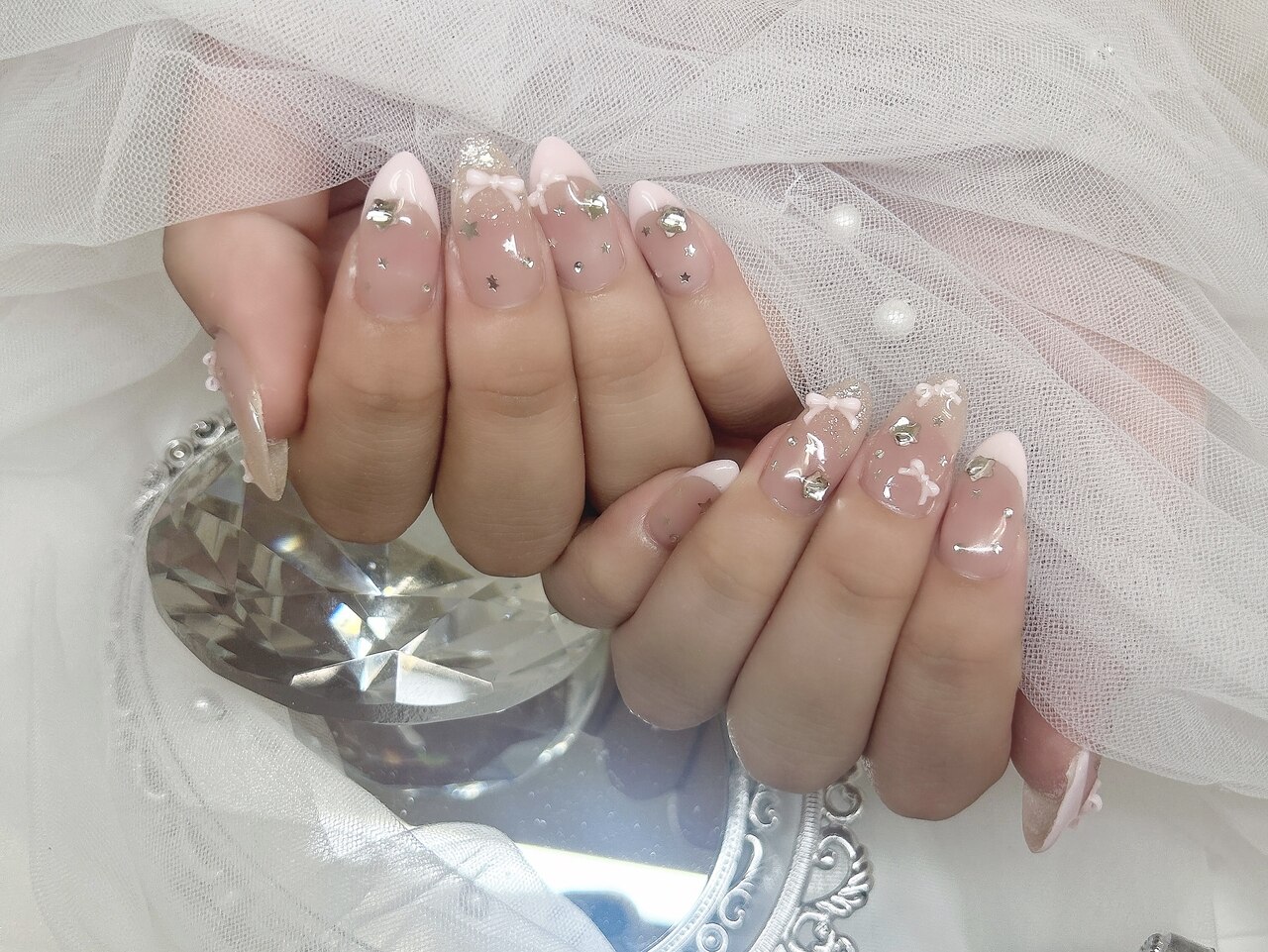 2026年秋トレンド】ガーリー フレンチのネイルデザイン集｜人気順｜31
