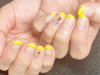 スーン(S∞N)/手書きバラネイル