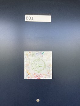 コメット(Comete)/階段を上がり一番手前の201号室