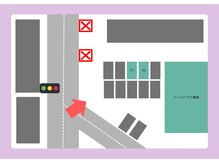 カドル ラッシュ(cuddle lash)の雰囲気（※現在【矢印部分】のみ出入り可能※駐車番号【30番、31番】※）