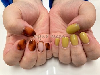 ダイナ ムーン(Dyna moon.)/囲みべっこうネイル