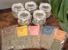 ミサキザカノマーニ(misakizaka-no Mani)/沖縄産のよもぎ