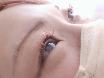 ナゴミアイラッシュ(nagomi eyelash)/ピンク系カラーマツエク