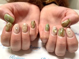 グリーンなニュアンスネイル☆