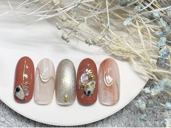 ネイルルームシャイン/