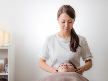 鍼灸サロン アヤカ(AYAKA)の写真/【快眠ヘッドスパ￥5000～】オールハンドで行うヘッドマッサージ☆頭のコリをほぐし日頃の疲れを解消♪
