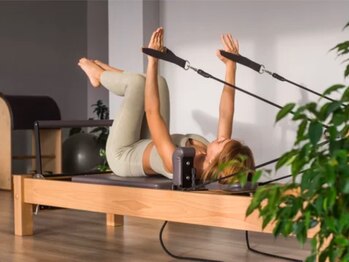 メノティス(Menotes)の写真/【 国際ライセンス所持のインストラクター◎】質の高い/体が変わるのを実感できる本格ピラティス！