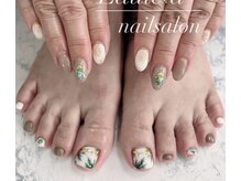 ラウレア ネイル(LAULEA NAIL)の雰囲気（ハンドとフットネイルを同時にご予約の場合、２名施術で時短に。）