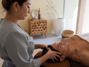 オアジス(OASIS.)/施術中