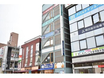 シャーロック(4869Sherlock)/この建物の4Fにお店があります