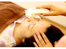 あつみ鍼灸治療院/女優さんに大人気の美顔器