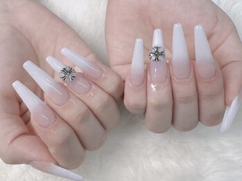 ティアラネイル(TIARA NAIL)/スカルプラメグラ¥10000