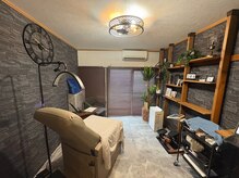 アイラッシュ ルネル(Eye Lash Lunelle)の雰囲気（店内雰囲気♪充電器完備、 BGMお好きな物に変更可能◎）