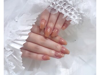 アインネイル(Aing nail)/ワンカラーネイル　MOMO施術