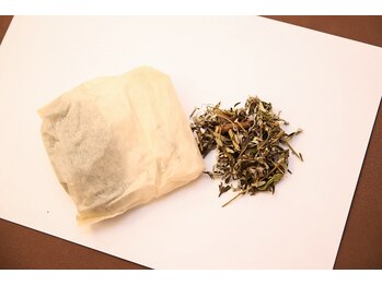 味岡整骨院/こだわりのよもぎ！伊吹山産