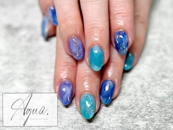 海や空みたいなブルーニュアンス