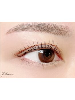 ナチュラル上品な目元にしたい