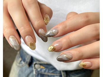 ネイルサロンアンドスクール ミュー(Nail Salon & school mieux)/大人ニュアンスネイル☆