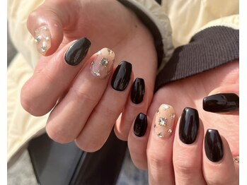 バンビちゃんのお目目 熊本店/black×flower