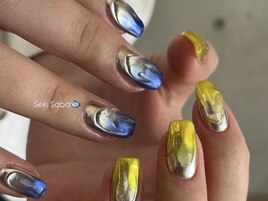 個性派ニュアンスネイル