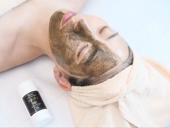 アリュメント(Allument)の写真/《次世代ハーブピーリング》今、話題のハーブピーリングでお肌の悩みを改善!誰もが羨むお顔を手に入れる♪