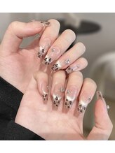 ユリ(yuri)/ネイルデザイン