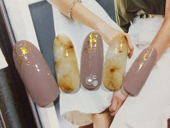ネイルサロン リリオ(Nail Salon Ririo)/ホイルキラキラネイル