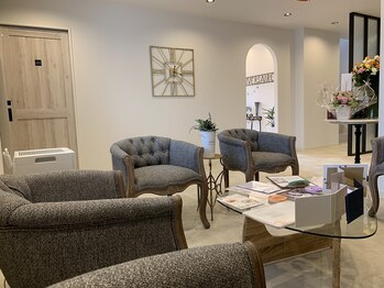 ヴィヴィアン 岡崎店(骨気&Relaxation Vivian)/【1F受付】