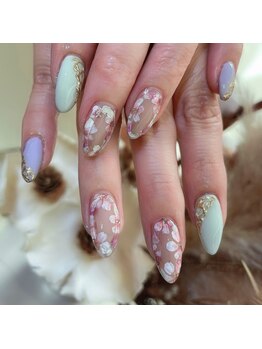 フラワーニュアンスネイル