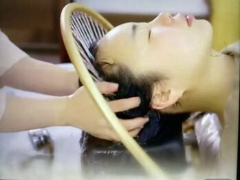 マイスター 匠 栄矢場町店の写真/オススメ☆絶妙な力加減で疲れを解消!【人気コース睡眠改善】漢方ヘッドスパ+首肩リンパ 60分¥7000