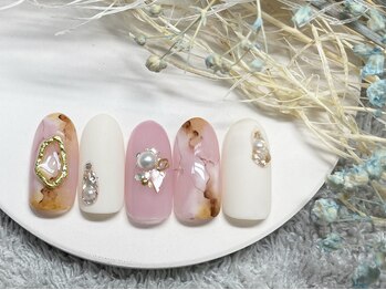 ネイルルームシャイン/