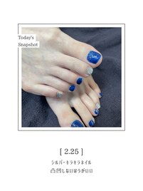 シンプルキラキラネイル