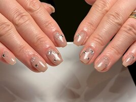 グレージュ/ラメ散らしストーン