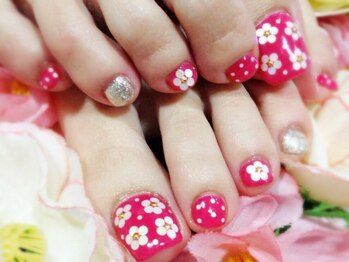 ネイルサロン 爪吉/フットが人気の季節に突入♪