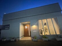 エステティックサロン さら/【夜の外観】