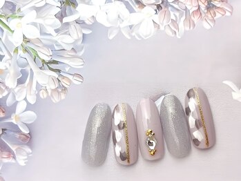 ネイルサロン&スクール ジーナ(GINA)/グレー×ビジュー