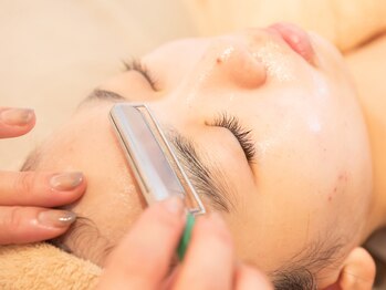 ニレ(niRe)/フローシェービング