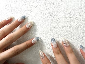 ピリナ(pillina)の写真/丁寧な施術で理想の指先へ。トレンドを抑えた指先をご提案◎細かいアート～ニュアンスまでお任せください♪