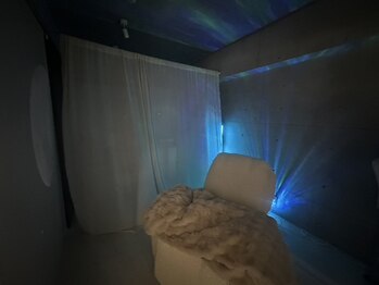 ソア 梅田店(Soa.)の写真/《至極のヘッドスパ》疲れを深~く解すヘッドスパ体験【60分¥5000円】完全貸切空間で至福の癒し時間*
