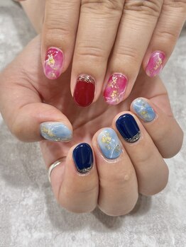 左右色違い(推しカラーネイル)