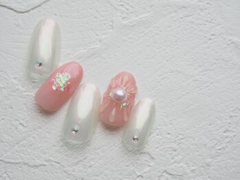 カトルナフ(quatre fois neuf)/夏のお花ネイル