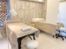 シャルム 調布(Charme)の雰囲気(フルフラットのベッドでゆったり眠れます♪)