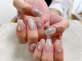 モグネイル(Mogunail)/8月定額B アクセサリーネイル